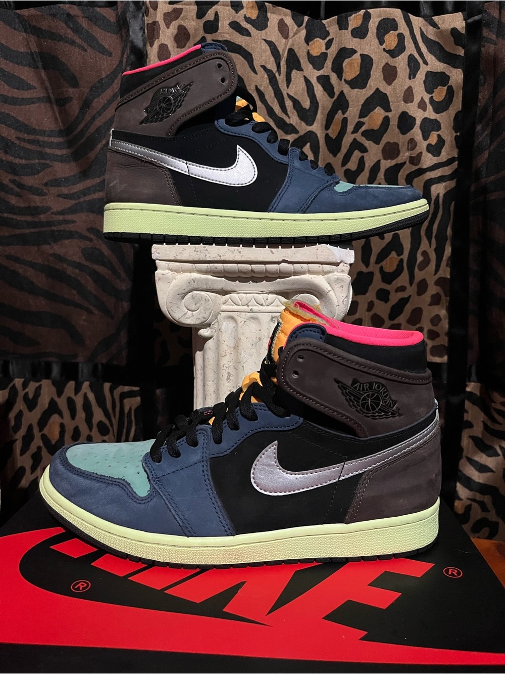 🔥Jordan 1 Retro High Tokyo Bio Hack (2020) Preloved Good wBox 9m